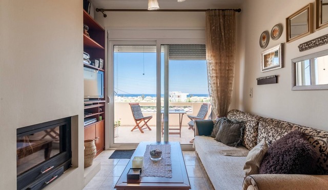Elena's Apartment near the beach in Iraklio