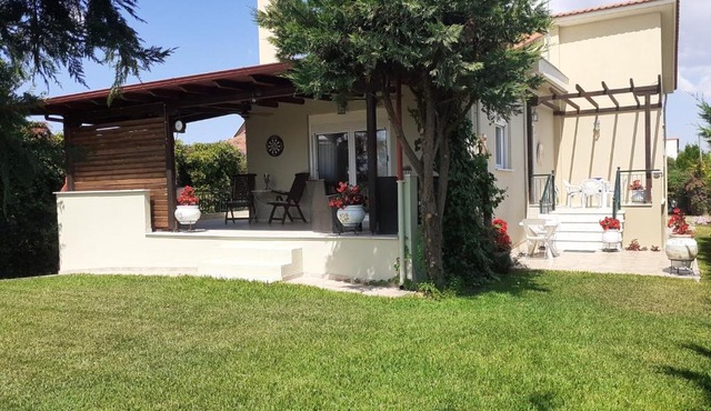 ELENI'S HOUSE FOR VACATION in Nea Propontida