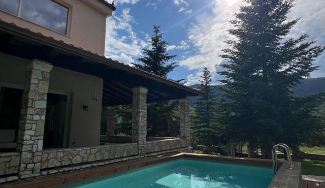 eleni's villa in Kandhíla