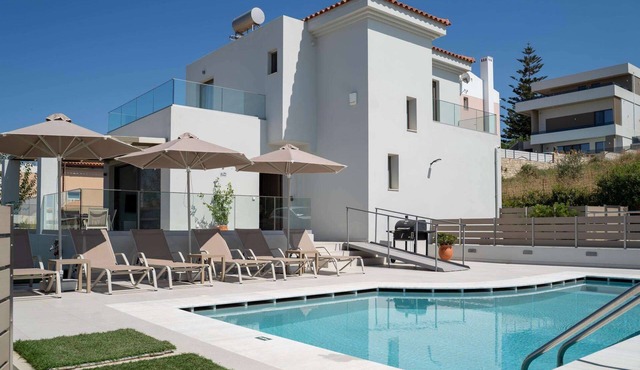 Eleni - Three Bedroom Villa, Sleeps 6 in Rethymno