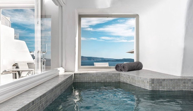Endearing Santorini Suite | Selene Moonlight Cave Suite | Caldera Sea Views |. in Oia