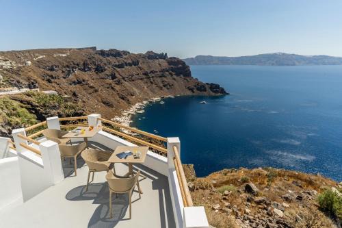 Evanthia Best View Thirassia Island Hotel in Therasia