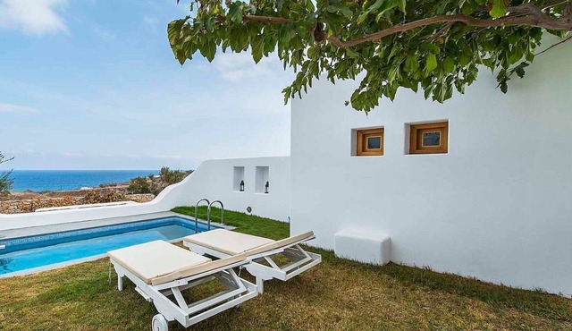 Exquisite Santorini Villa | Villa Desire | Private Plunge Pool & Stunning Sea in Santorini
