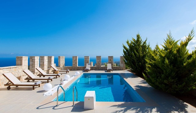 Faethon, eco stone villa with private pool and sea view in Rethymno