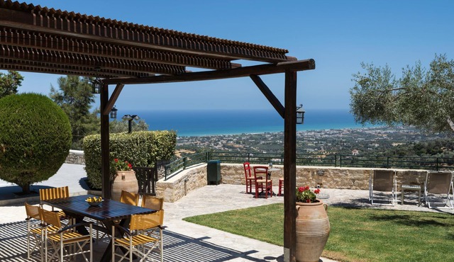 Family Private Escape w/Scenic SeaView in Rethymno