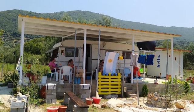 Farm Karavostasi in Aríllas