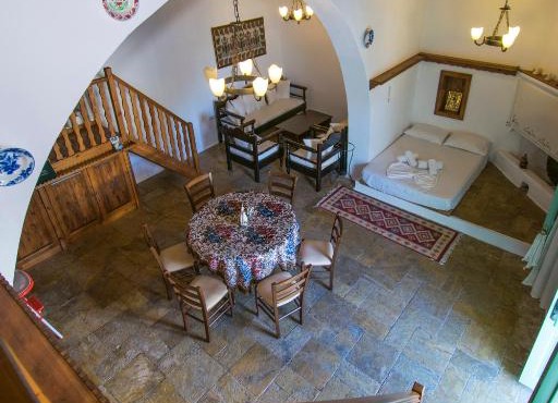 Fedra's Village House in Psinthos