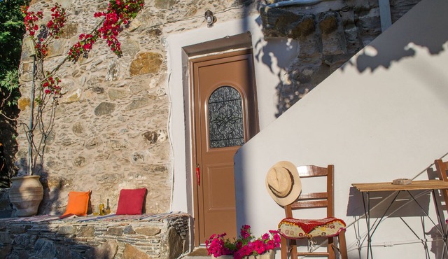 Feneri 3 -Cozy rustic Apt 20' from Elafonisi beach in Περιβόλια