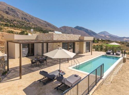 Filade luxury villas in Agios Vasileios