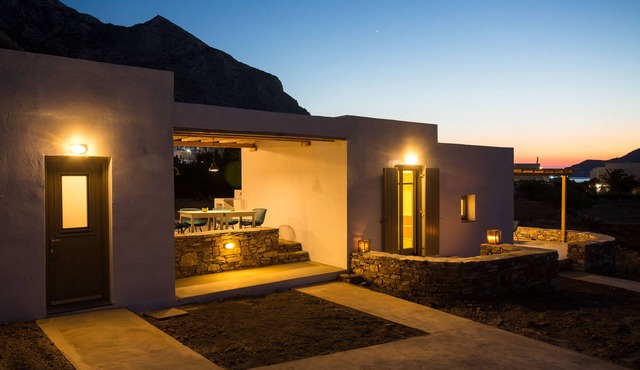 Flaros Village in Sifnos