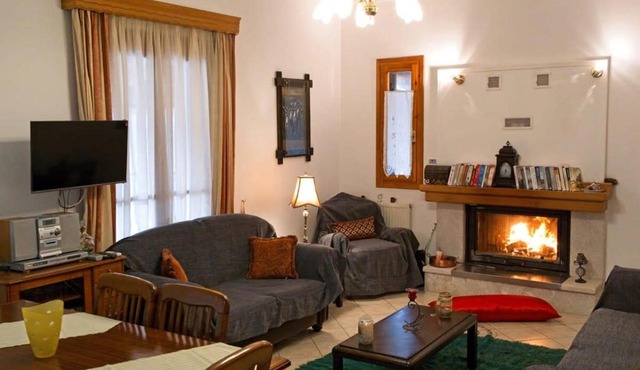 Forest Cosy House - Lagkadia Amazing View in Gortynia