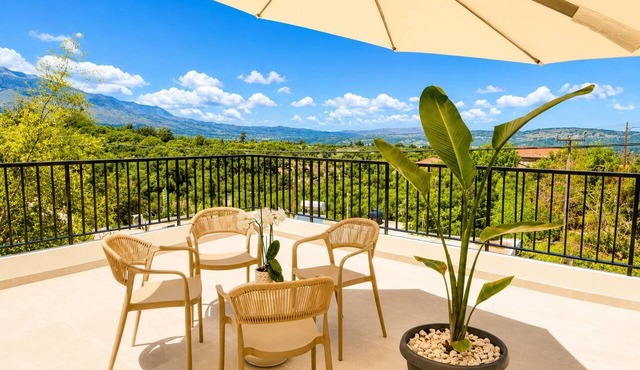 Fragkios Archontiko, 12 min to beach 2BD 4PL 1BA in Champatha