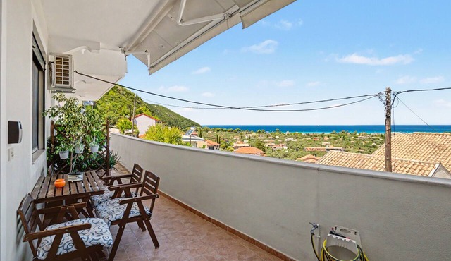 Frini’s View – Stylish Stay Close to Lefkada Town in Frini