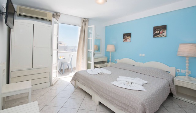 Georgia Mare in Naxos
