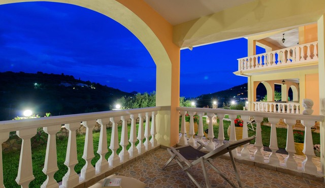 Gerovasis Villas - Faidra 2 Bedroom Apartment in Limni Keriou