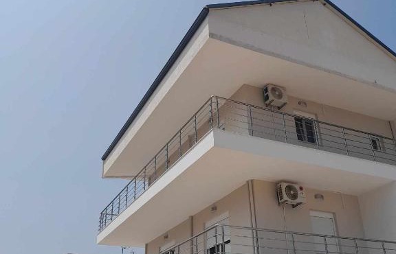 Giotis Apartments in Plataria