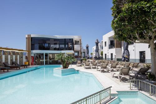 Golden Bay Boutique Hotel & Bungalows in Gournes