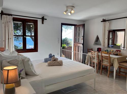 Grandpa Simos' Traditional Guest House (B) in Agios Romanos