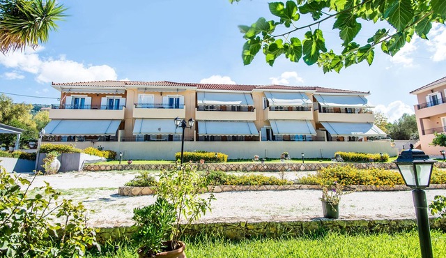 Great view, family friendly large apartments in Razata