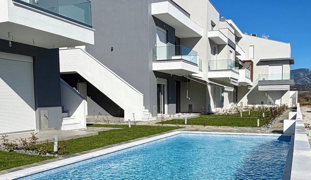 GREEN ALMOND D1.2 FAMILY FRIENDLY in Paralia Ofriniou
