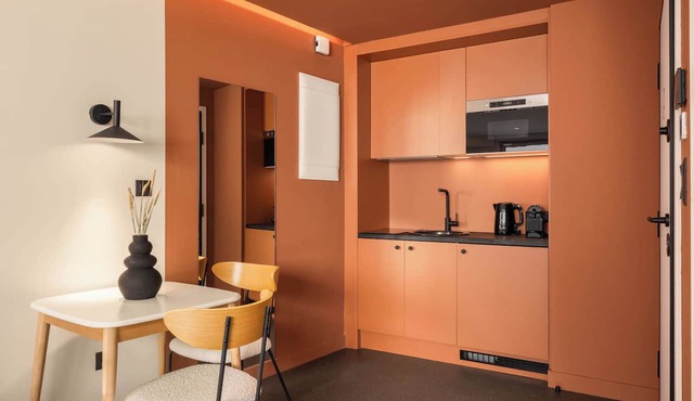 Grid II by Zoia Living in Athens