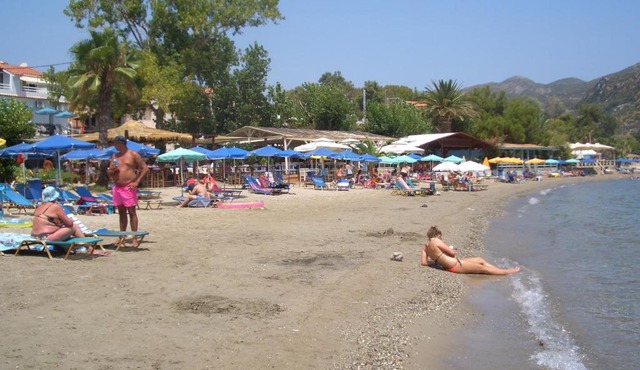 Hercules Sea Front Studios in Katelios