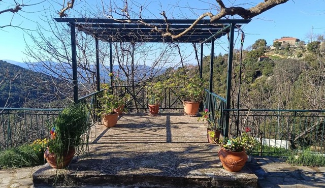 Hillview Holiday Home in Kalavrouza in Nafpaktos
