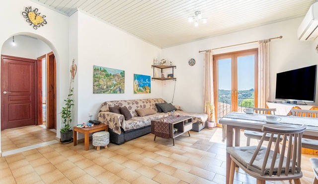 Holiday Home 'Victoria's House' with Sea View, Wi-Fi and Air Conditioning in Paxos