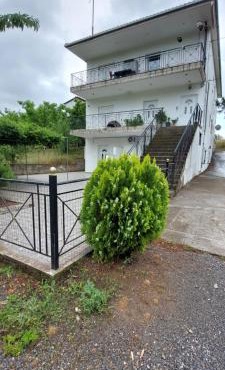 Home garden and big parking in Tripoli