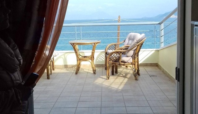 Homerez - 100 m away from the beach! House for 6 ppl. with sea view at Kiato in Kiato