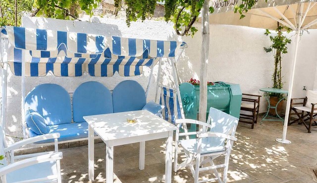 Hotel Elena - Cozy Seaside Double Suite in Skyros in Skyros