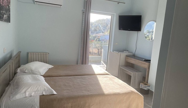 Hotel Paradise in Oropos