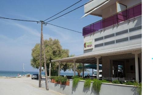 Hotel Pithari in Agia Triada
