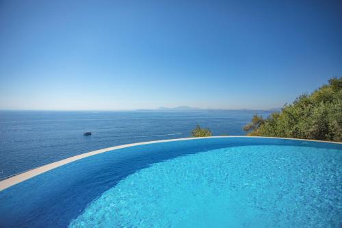 House On The Rocks in Katávolos