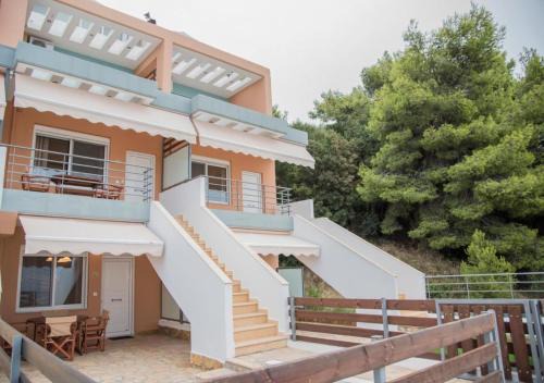House Vraсhos-Loutsa in Vrachos