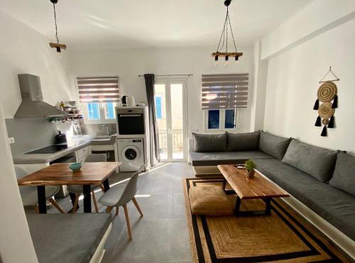 Iakovos' Luxury House in Tinos