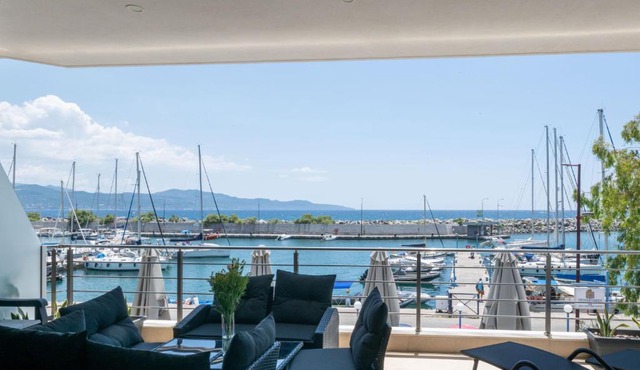 Infinite Blue Residence ,Centro Marina Kalamata A1 in Kalamata