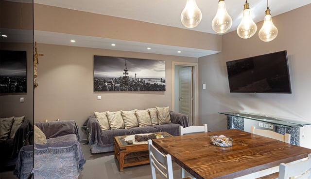 Irinis Apartments Karfas | Modern Spacious Apt in Karfas