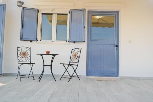 Isidoros Apartments in Naxos