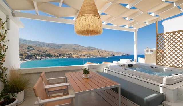 ISTION ANDROS LUXURY SUITES in Andros