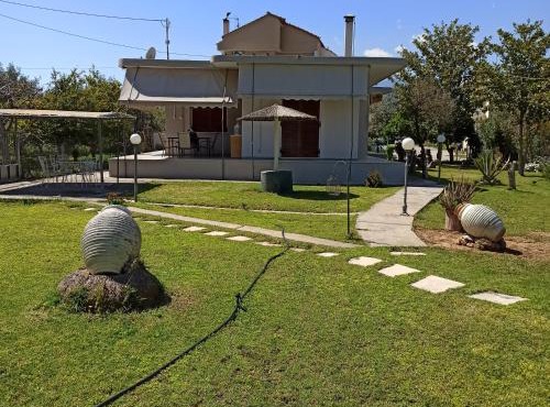 Itea's Garden House in Kírra
