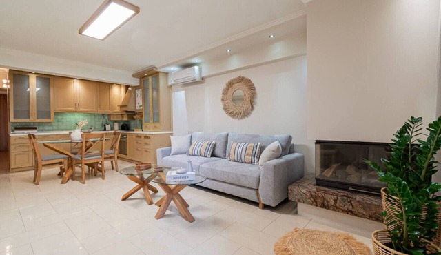 Ivory Cozy Home by RentalsPro - Nea Moudania in Nea Moudania