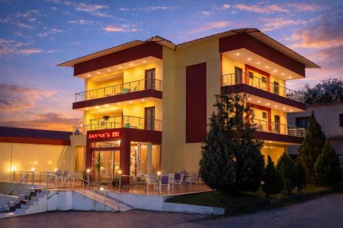 Jayne's Rooms - Elassona Central Getaways in Elassona