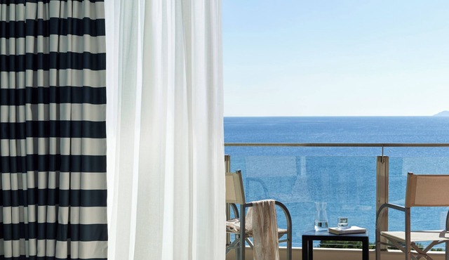 Kalamaki Beach Resort in Corinth
