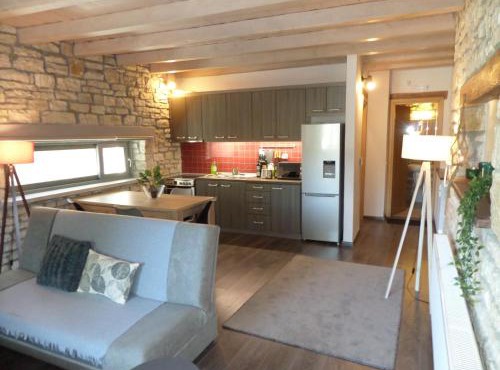 Kalpaki stone apartment 1 in Kalpákion