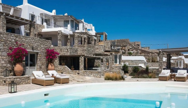 Kanalia Home with Panoramic Views in Mikonos