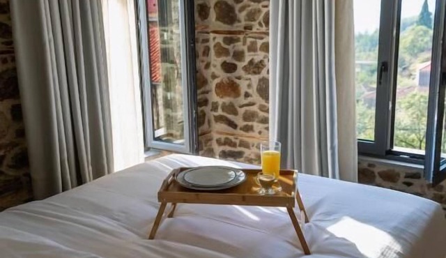 Kanalia Suites in Mouzaki