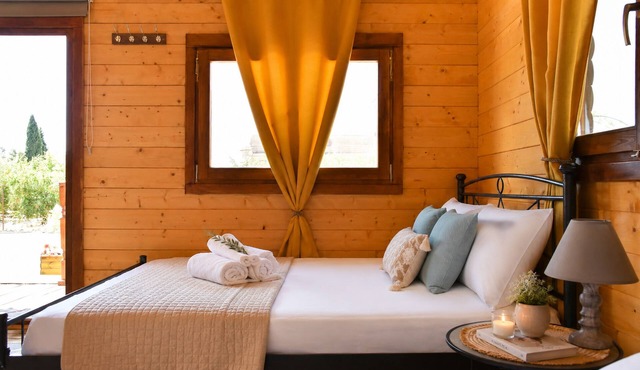 Kandia Woodlands | Superior Family Chalet with Patio in Kantia