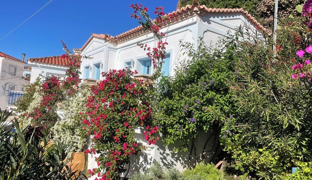Karen’s Mikro Spiti, Poros. in Poros