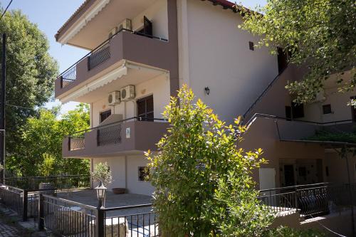 Kasimidis Apartments in Siviri